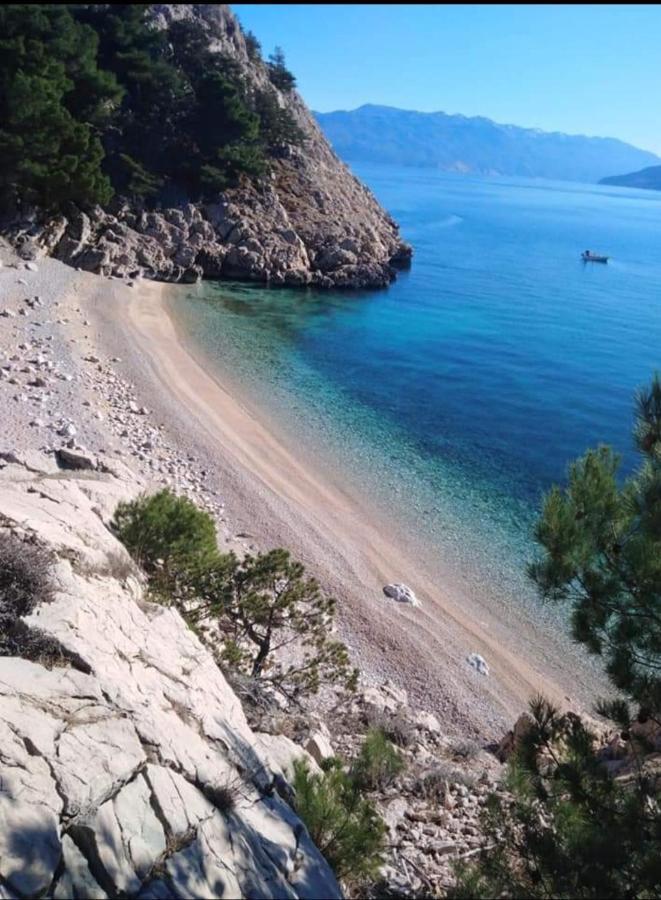 Apartment Kricin Baska  Bagian luar foto