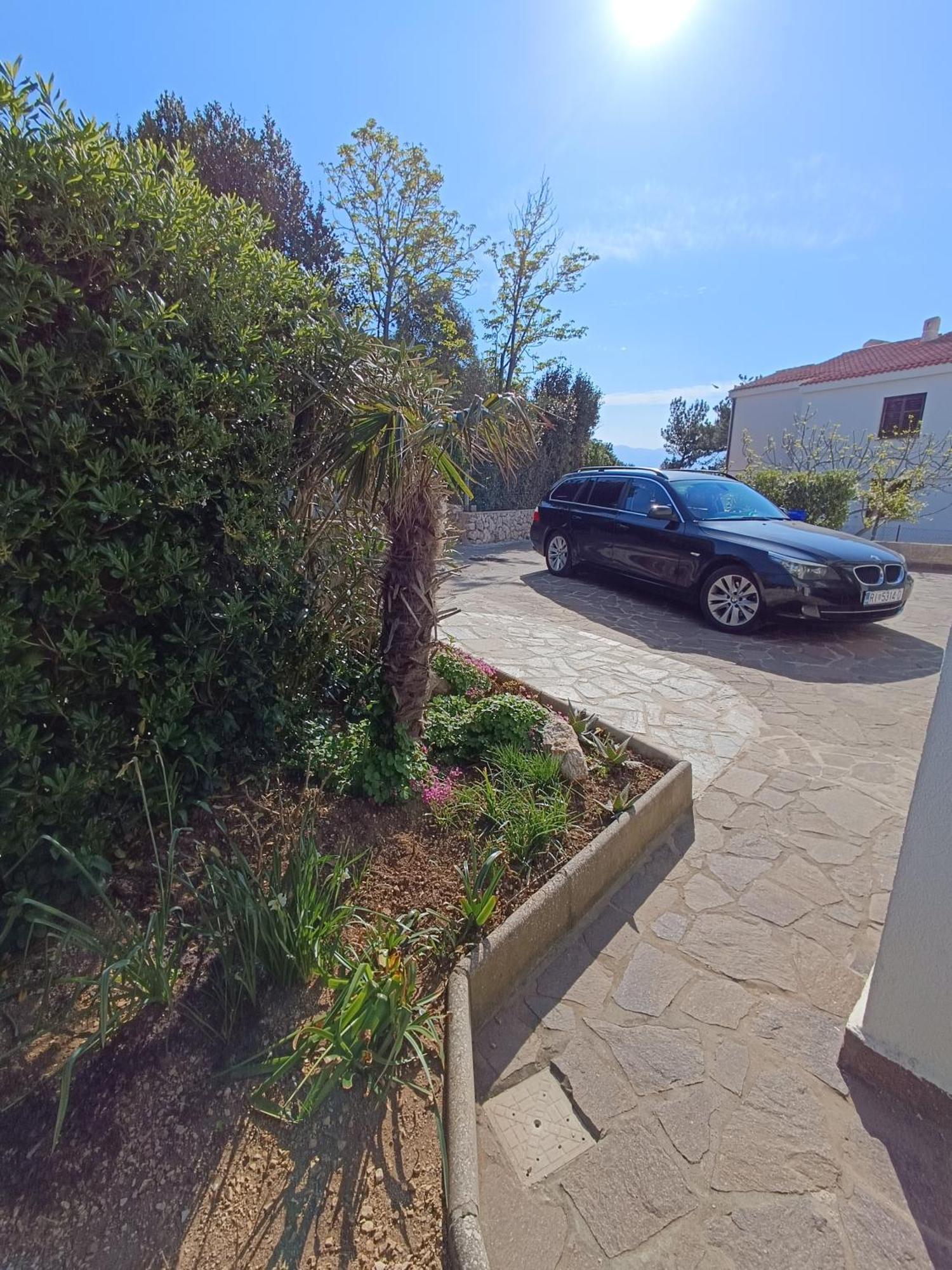 Apartment Kricin Baska  Bagian luar foto